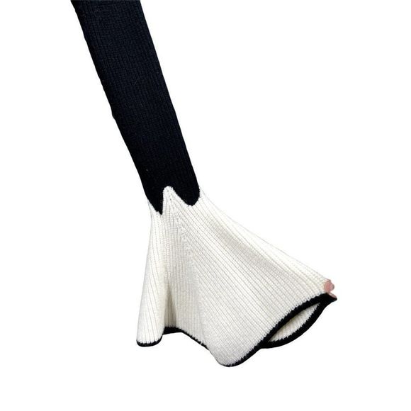 Women's Haute Rogue Ribbed Bell Sleeve Small - Picture 3 of 7